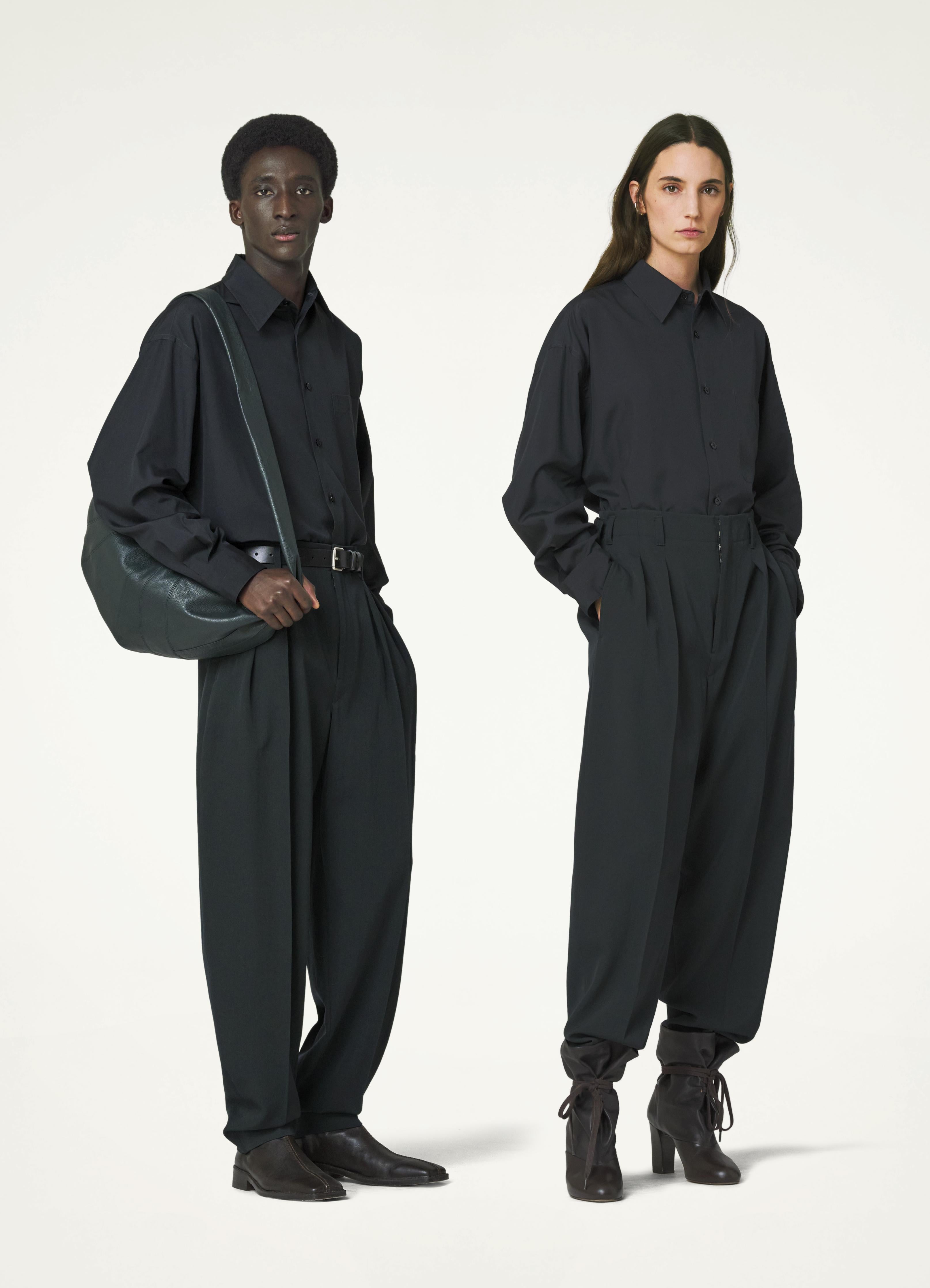 PLEATED TAPERED PANTS
