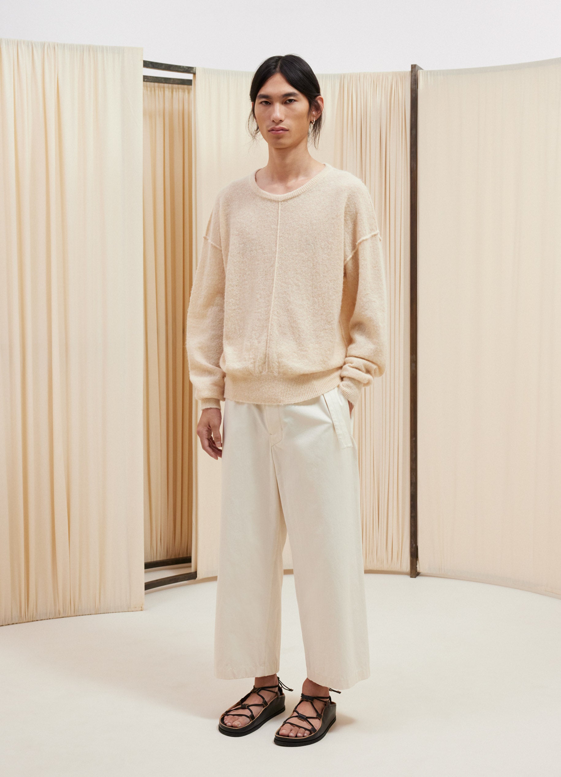 SEAMLESS BELTED PANTS
