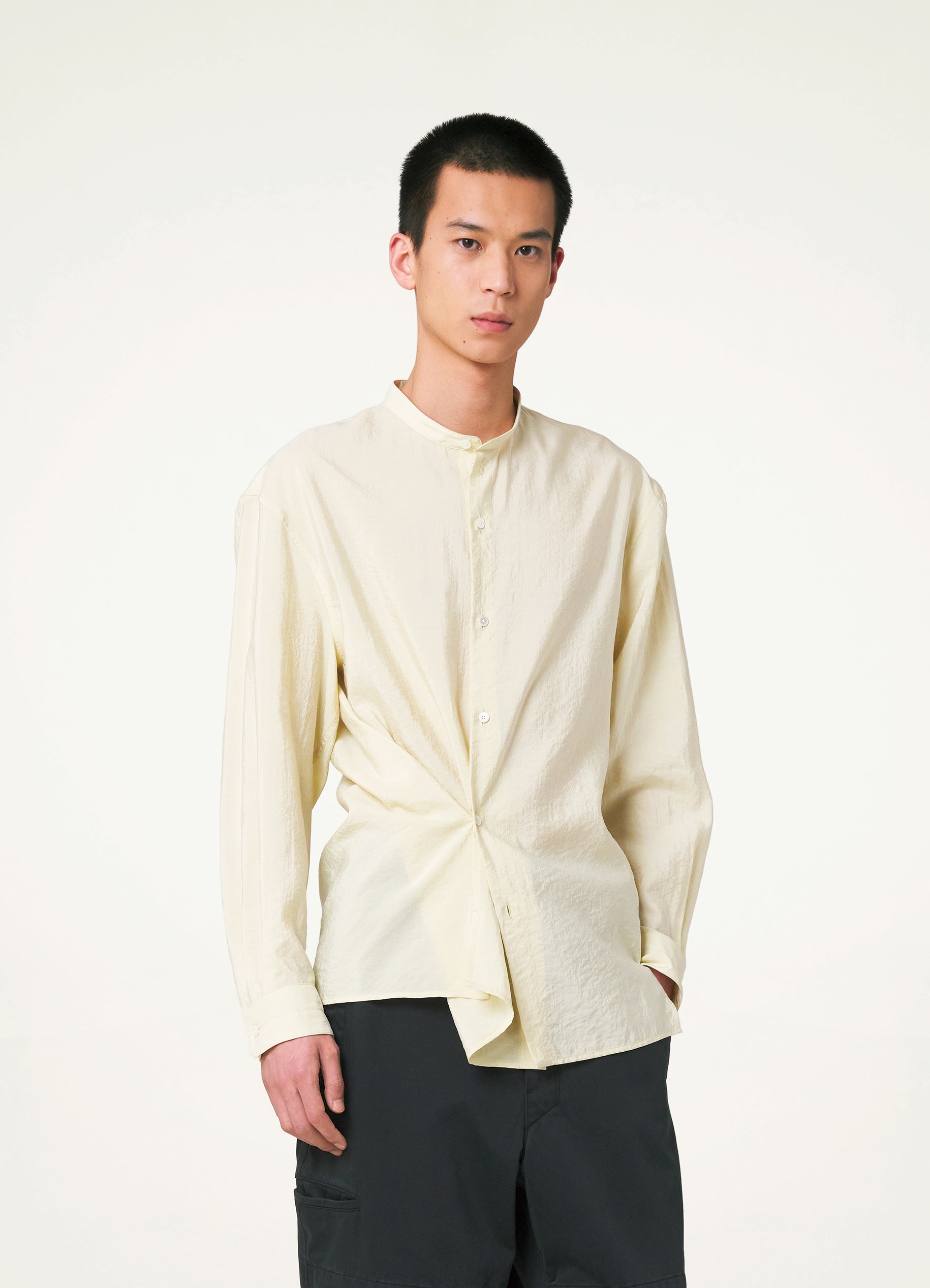 STAND COLLAR TWISTED SHIRT