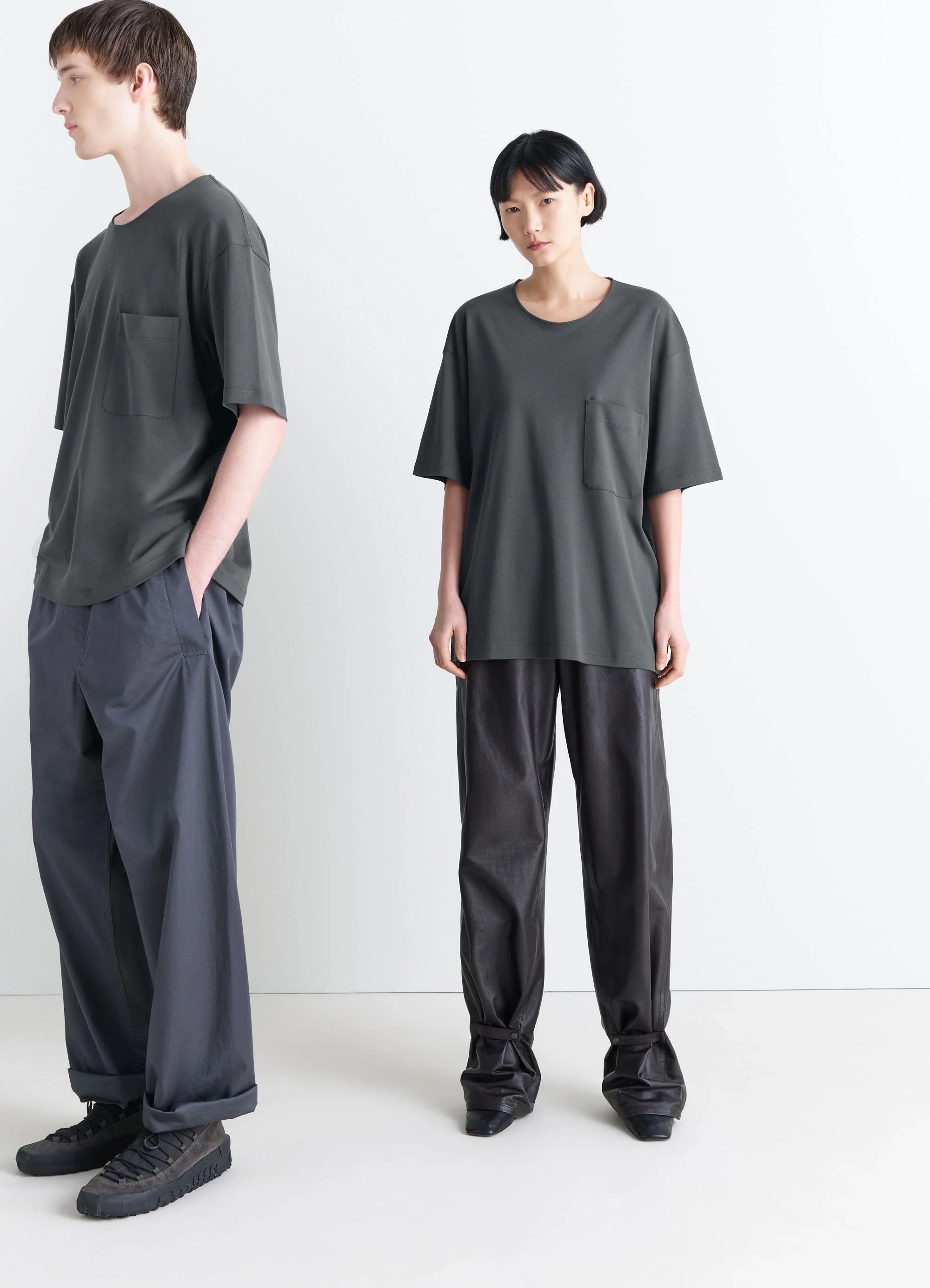 RELAXED T-SHIRT
