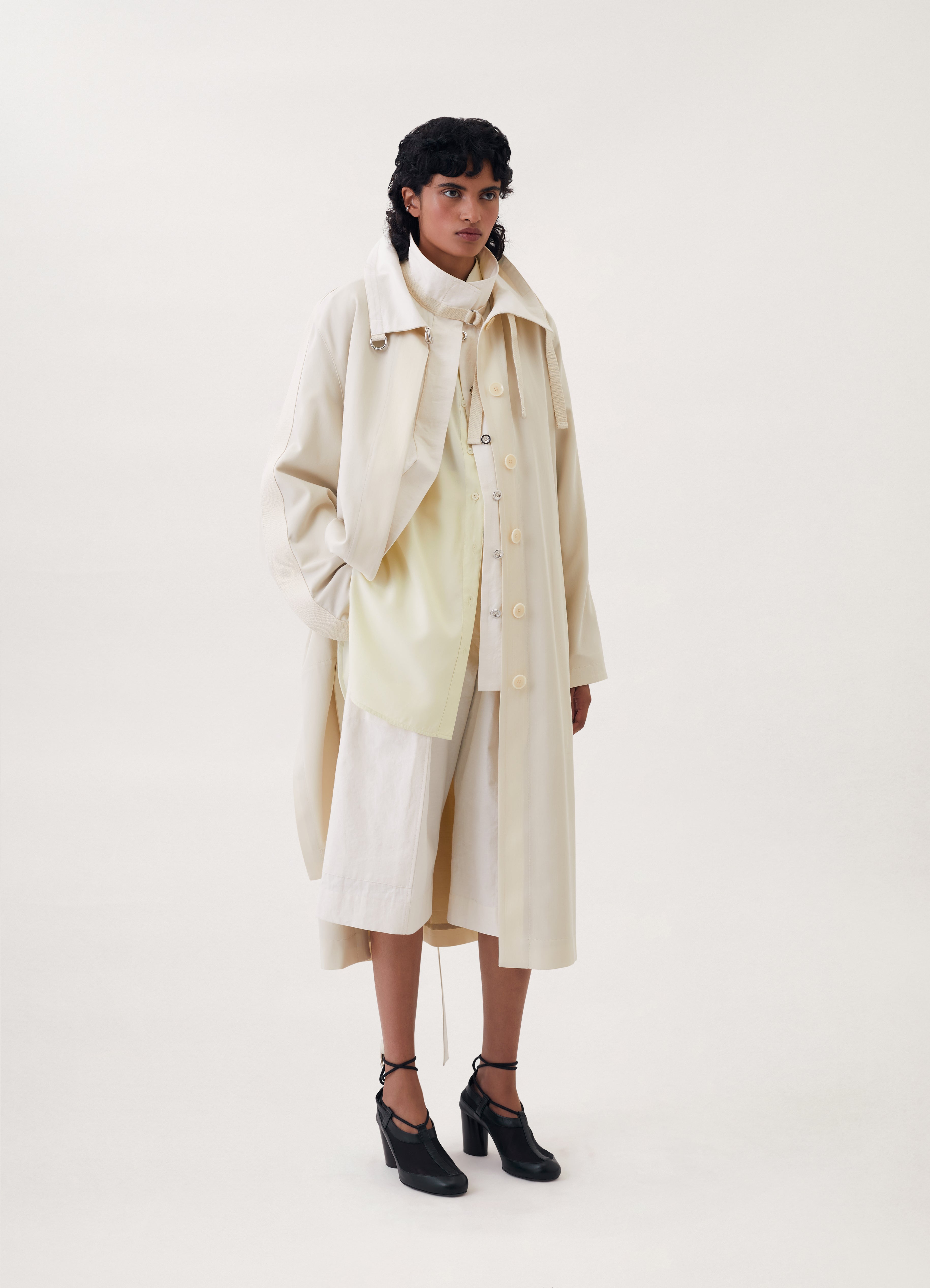 COAT WITH SLITS