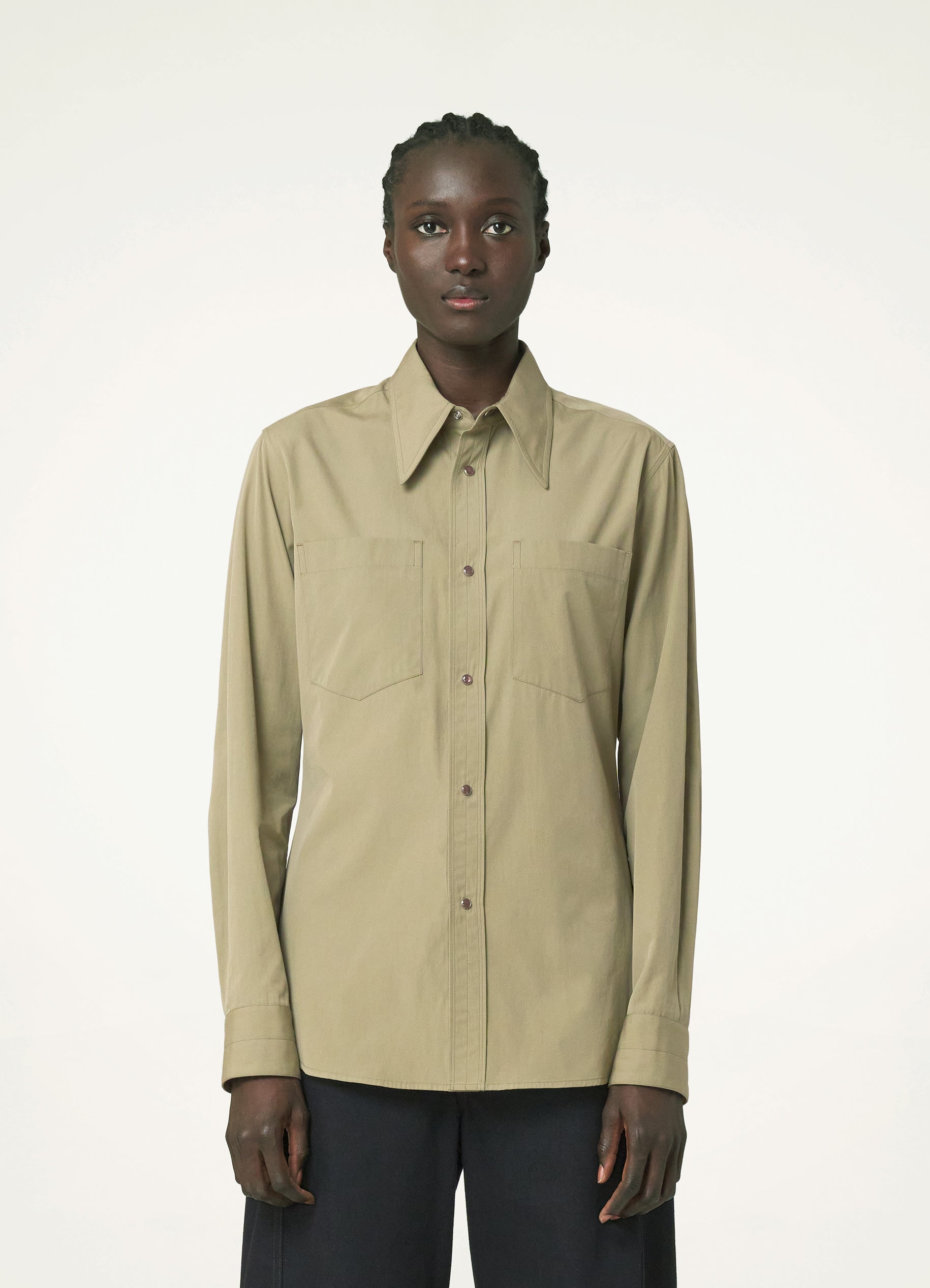POINTED COLLAR SHIRT WITH SNAPS