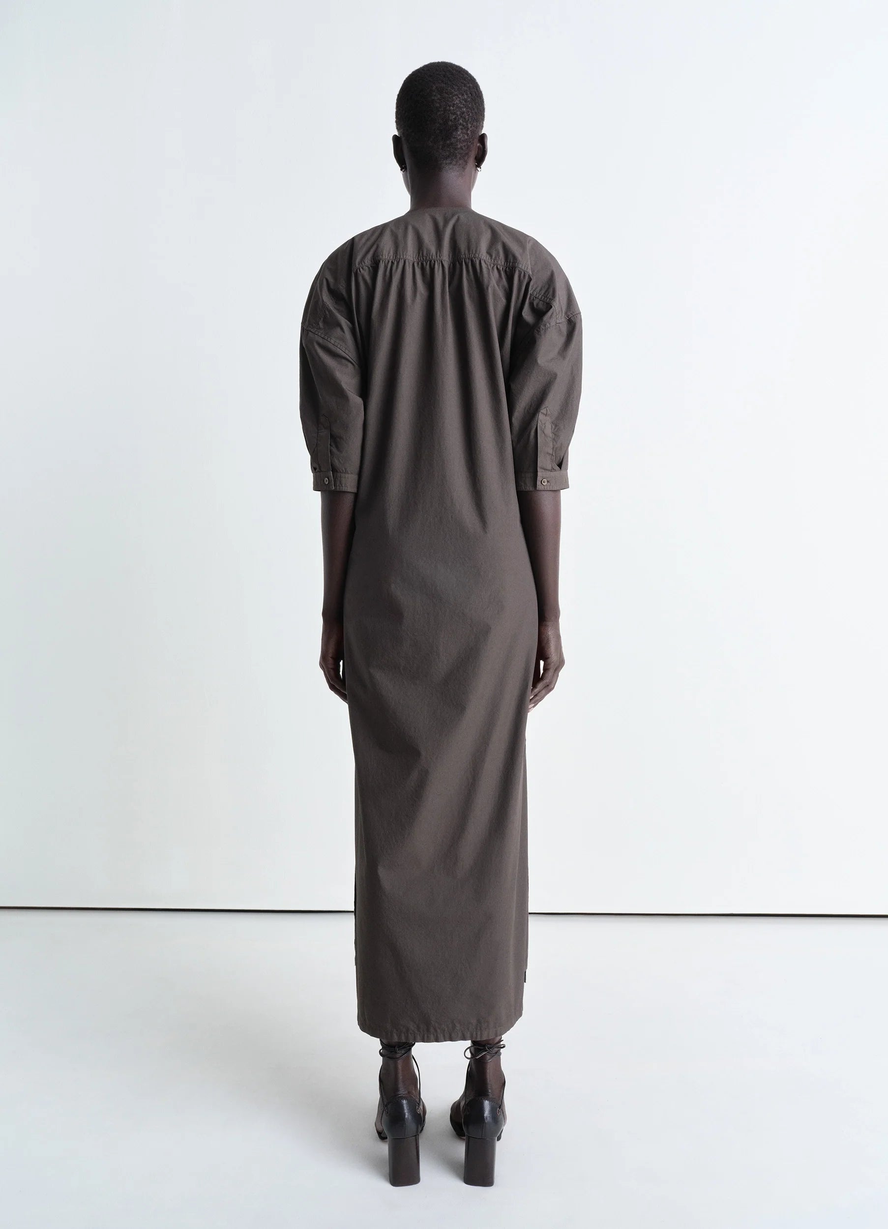 SHORT SLEEVE TWISTED DRESS