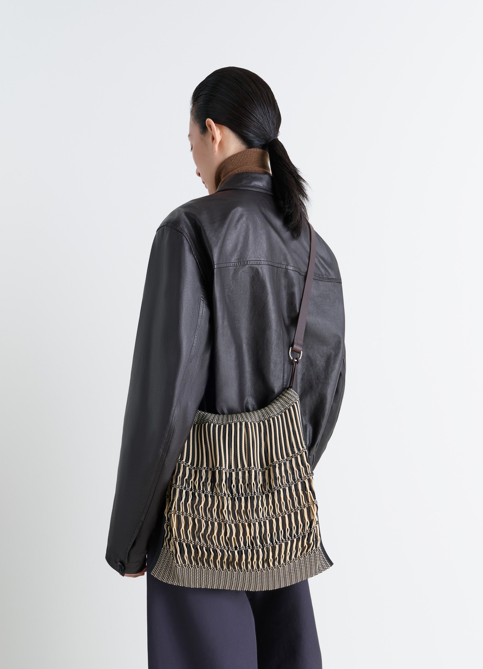 LARGE CROSSBODY FILT NET SHOPPING BAG