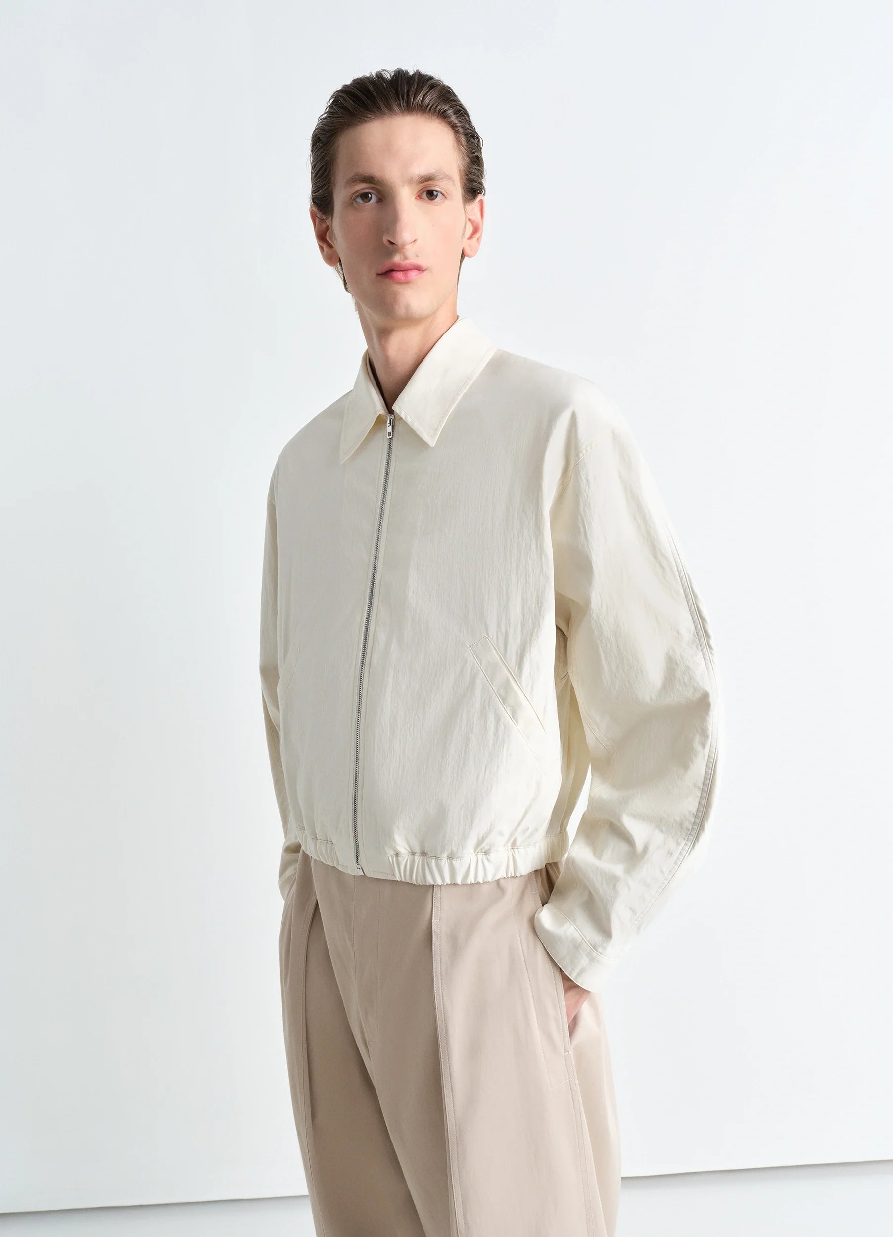 ZIPPED BLOUSON